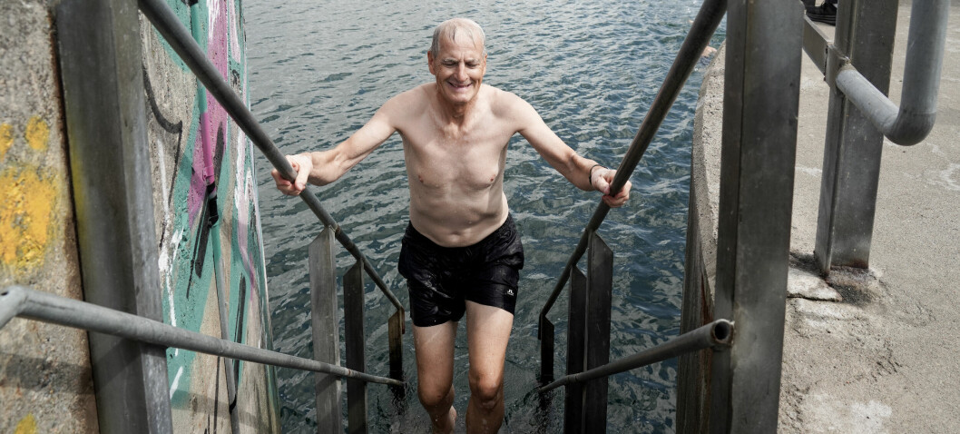 Jonas og superhelt-drakten