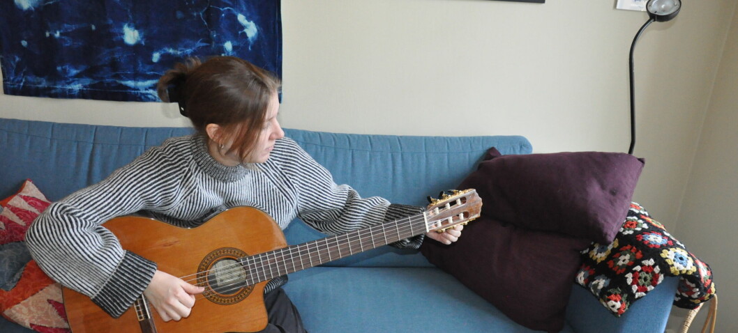 Mer åpent for tolkning på engelsk