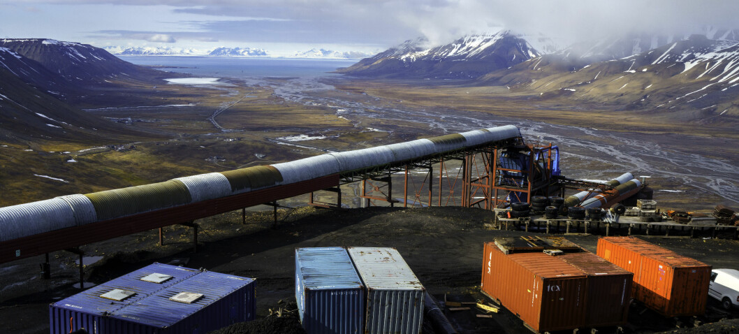 Listhaug vil åpne nye gruver på Svalbard