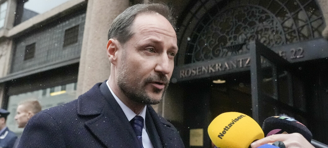 Kong Harald på bedringens vei, sier kronprins Haakon
