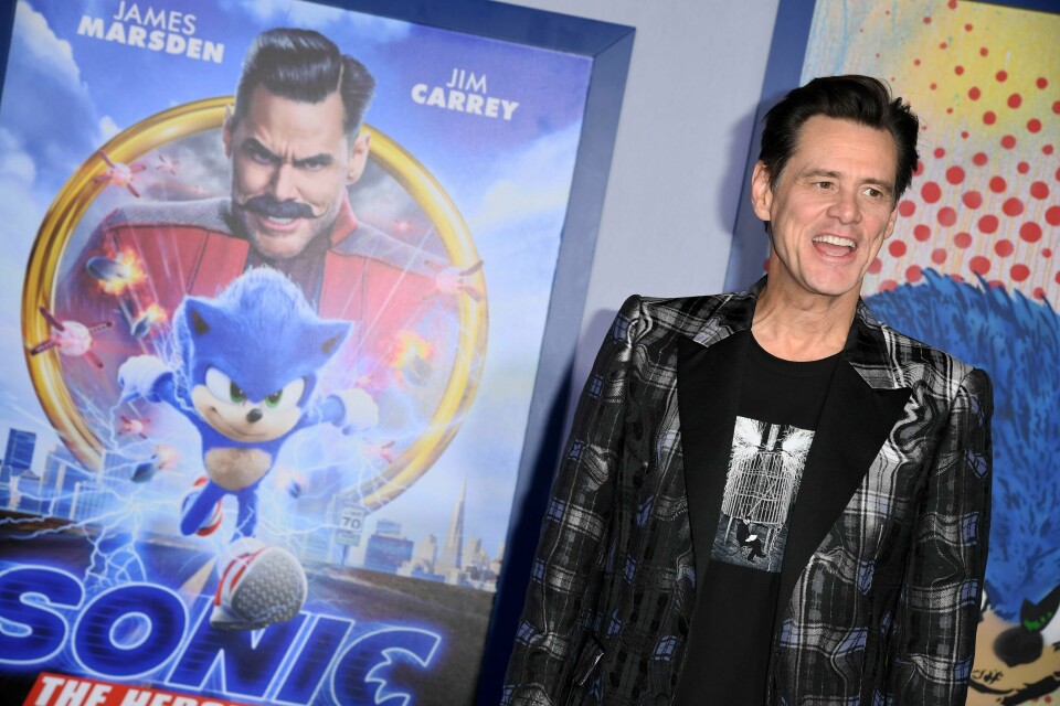 Jim Carrey reiser for tiden rundt og promoterer den nyeste filmen han er aktuell med, «Sonic the Hedgehog 2». Samtidig innrømmer han at han vurderer å gi seg som skuespiller. Jim Carrey reiser for tiden rundt og promoterer den nyeste filmen han er aktuell med, «Sonic the Hedgehog 2». Samtidig innrømmer han at han vurderer å gi seg som skuespiller.