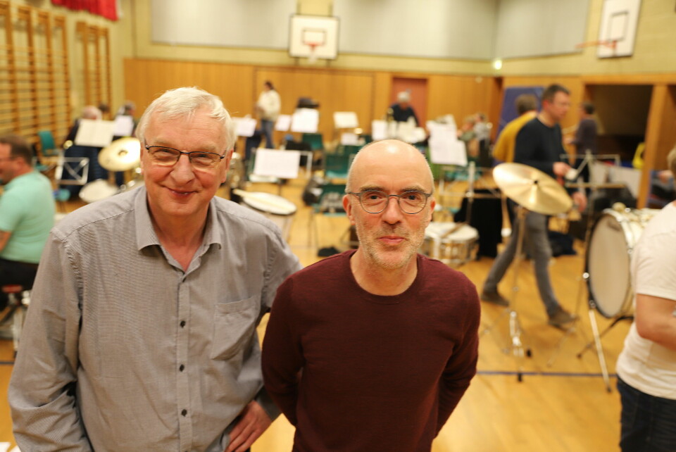 Korpsleder Rino Andreassen og dirigent Gisle Haus i Torp musikkorps håper noen tidligere musikanter vil bidra til å redde årets marsjsesong. Korpsleder Rino Andreassen og dirigent Gisle Haus i Torp musikkorps håper noen tidligere musikanter vil bidra til å redde årets marsjsesong.