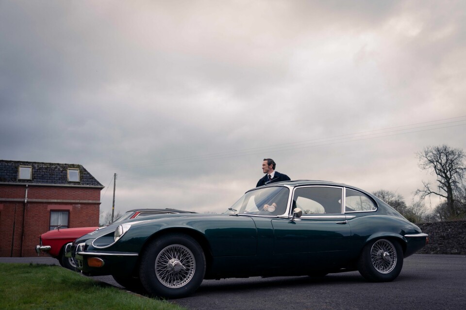 «Dalgliesh» er britisk krim av gyllent merke. Denne påsken vises den nye serien med Bertie Carvel i rollen på TV 2. Dalgliesh