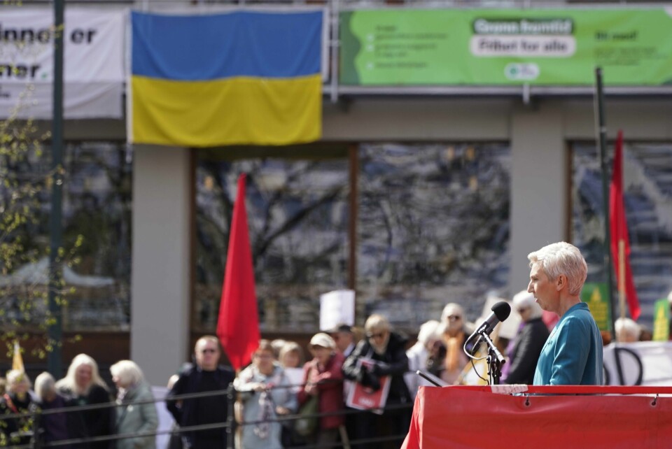LO-leder Peggy Hessen Følsvik rettet oppmerksomheten mot Ukraina i sin 1. mai-tale. LO-leder Peggy Hessen Følsvik rettet oppmerksomheten mot Ukraina i sin 1. mai-tale. Foto: Håkon Mosvold Larsen / NTB