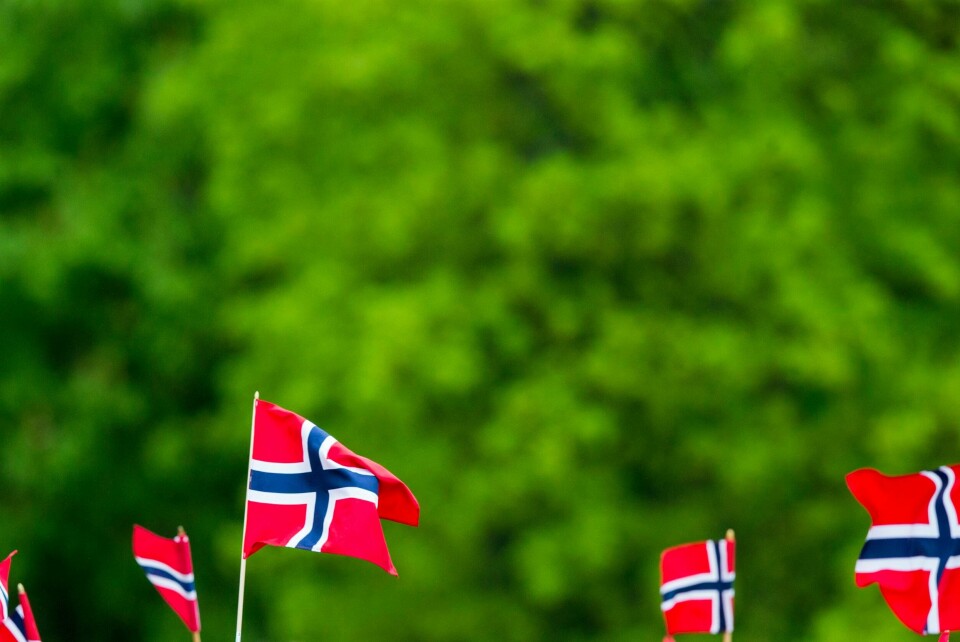 Det at vi kan ha åpne kamper om alt fra arbeidslivets spilleregler til altruistisk surrogati gjør oss sterke til slutt, skriver vår kommentator i anledning 17. mai. .