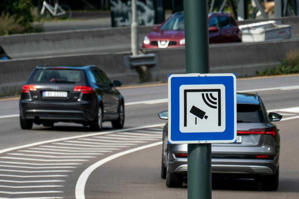 Klimaetaten i Oslo kommune mener bensin- og dieselbiler må betale mye mer i bompenger dersom målet om 95 prosent utslippskutt i 2030 skal nås.