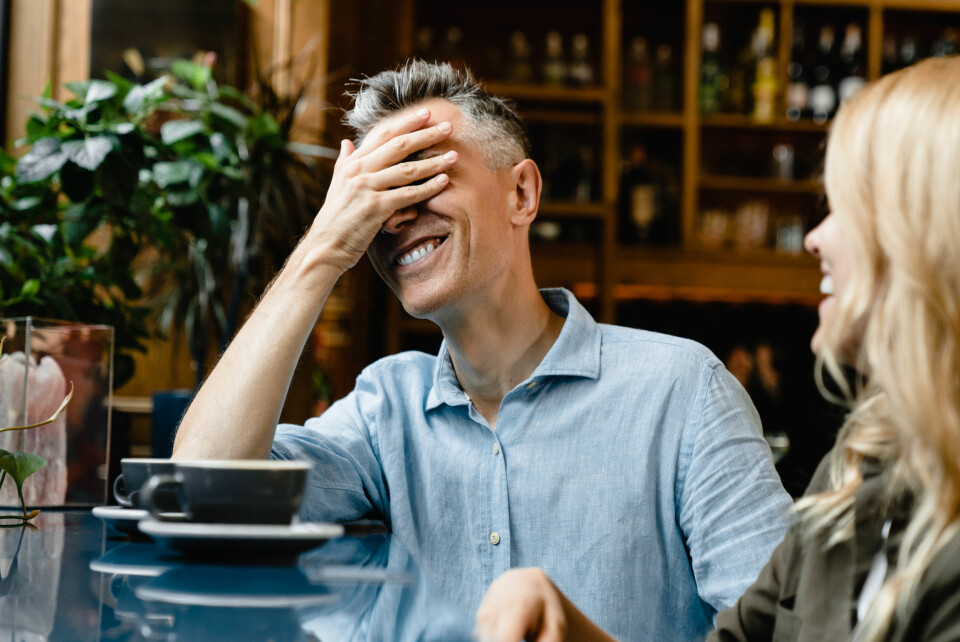 Humor er en meget god flørteteknikk, ifølge forskningen. Humor er en meget god flørteteknikk, ifølge forskningen.