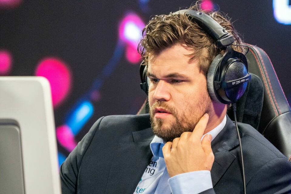 Magnus Carlsen under Meltwater Champions Chess Tour i oktober. Magnus Carlsen under Meltwater Champions Chess Tour fredag. Onlineturneringen har pågått siden november, og avsluttes i disse dager. Foto: Torstein Bøe / NTB.