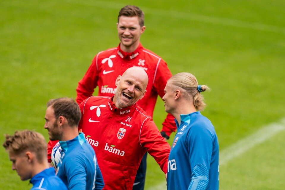 Fredrik Aursnes (mellom Martin Ødegaard og Erling Braut Haaland) får Ståle Solbakkens tillit fra start for første gang i nasjonsligakampen i Serbia. Foto: Fredrik Varfjell / NTB Fredrik Aursnes (mellom Martin Ødegaard og Erling Braut Haaland) får Ståle Solbakkens tillit fra start for første gang i nasjonsligakampen i Serbia. Foto: Fredrik Varfjell / NTB