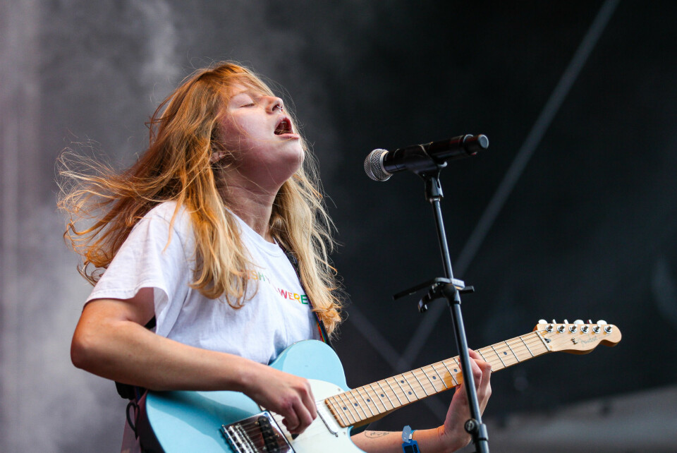Girl in Red skal spille på Stavernfestivalen. Her fra Øyafestivalen 2019. Girl in Red på Øyafestivalen 2019.