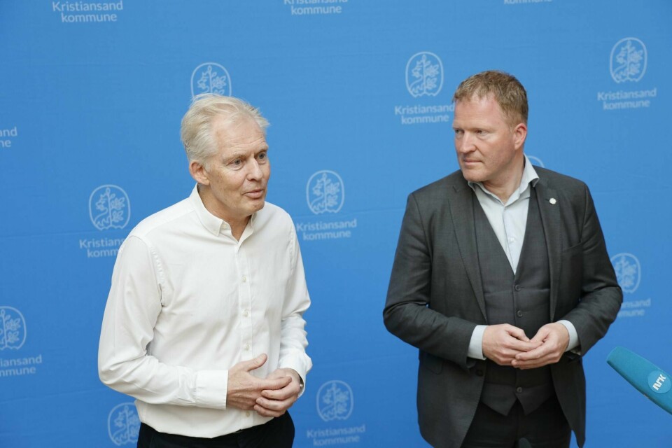 Ordfører i Kristiansand, Jan Oddvar Skisland, (Ap) og kommunalminister Sigbjørn Gjelsvik (Sp) etter møtet om bråket rundt sammenslåingen av Kristiansand, Søgne og Songdalen. Kristiansand 20220620. Ordfører i Kristiansand Jan Oddvar Skisland (Ap) og kommunalminister Sigbjørn Gjelsvik etter møtet.Foto: Tor Erik Schrøder / NTB