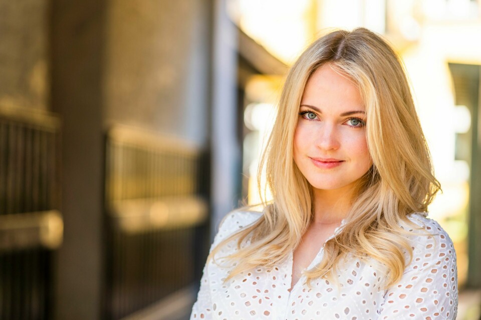 Livet har så mye godt å by på, og jeg synes det er alt for kort til å hindre det som gir glede, sier influenser Emilie Nereng om sin nye kokebok. Livet har så mye godt å by på, og jeg synes det er alt for kort til å hindre det som gir glede, sier influenser Emilie Nereng om sin nye kokebok.