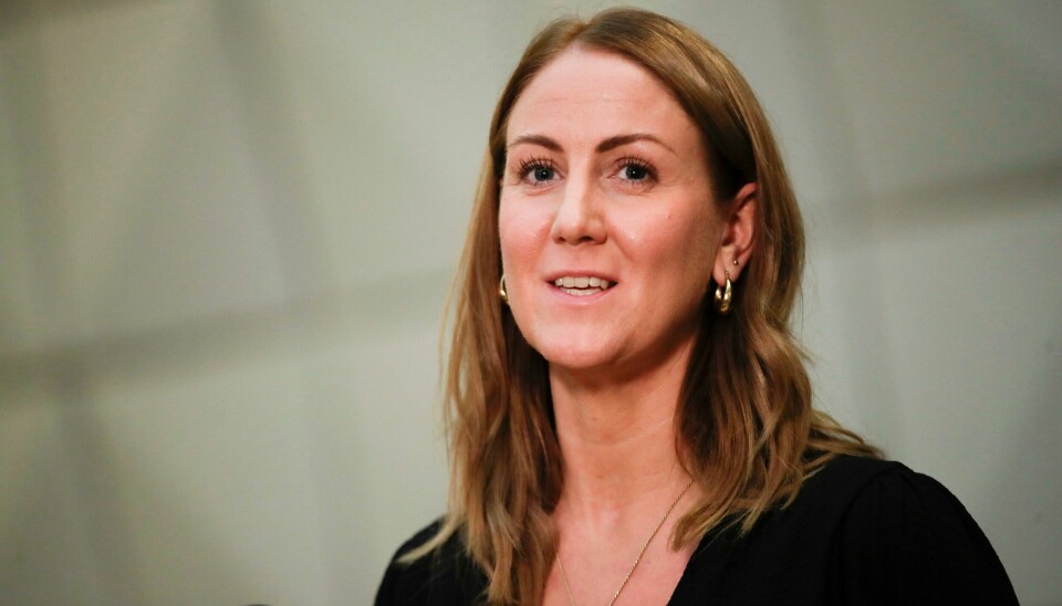 Kunnskapsminister Tonje Brenna (Ap) vil vite om tiltak i barnehagen og i småskolen kan bidra til mer sosial utjevning. Kunnskapsminister Tonje Brenna utnevnes som favoritt til å ta over etter Jonas Gahr Støre.