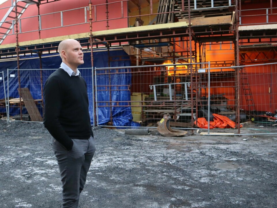 Espen Isaksen, daglig leder i Mosjøen og omegn næringsselskap, ser lyst på utviklingen i kommunen og alt som nå bygges, men erkjenner at det også medfølger utfordringer. Espen Isachsen, daglig leder i Mosjøen og omegn næringsforening.
