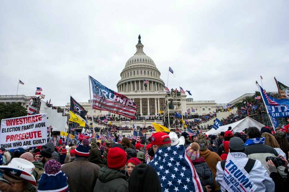 6. januar 2021 stormet tusenvis av støttespillerne til ekspresident Donald Trump Kongressen i Washington DC. Flere beklaget i retten det de var med på, for så å tilsynelatende endre mening seinere. 6. januar 2021 stormet tusenvis av støttespillerne til ekspresident Donald Trump Kongressen i Washington DC.