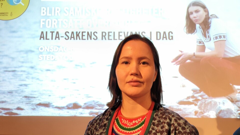Maja Kristine Jåma, reindriftssame fra Fosen, støtter Amnesty Norges kampanje for samers rettigheter og ber Jonas Gahr Støre ta grep etter Fosen-dommen Maja Kristine Jåma, reindriftssame fra Fosen, støtter Amnesty Norges kampanje for samers rettigheter og ber Jonas Gahr Støre ta grep etter Fosen-dommen