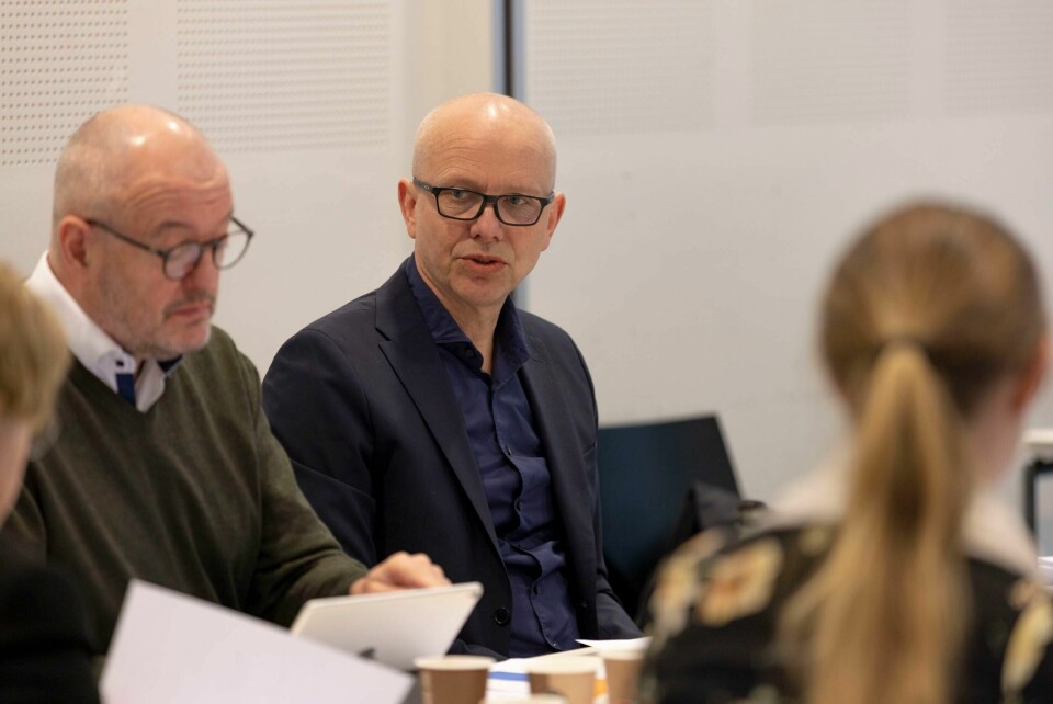 Administrerende direktør Bjørn Atle Bjørnbeth (t.h) under et styremøte på Oslo universitetssykehus (OUS) på Radiumhospitalet torsdag. T.v. styreleder Gunnar Bovim. Administrerende direktør Bjørn Atle Bjørnbeth (t.h) under et styremøte på Oslo universitetssykehus (OUS) på Radiumhospitalet torsdag. T.v. styreleder Gunnar Bovim. Foto: Hanna Johre / NTB