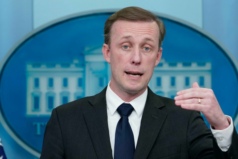 USAs nasjonale sikkerhetsrådgiver Jake Sullivan fraskriver Putins påstander om at Vesten truet Russland slik at de følte de måtte invadere Ukraina for å beskytte seg selv. USAs nasjonale sikkerhetsrådgiver Jake Sullivan fraskriver Putins påstander om at Vesten truet Russland slik at de følte de måtte invadere Ukraina for å beskytte seg selv. Foto: Susan Walsh / AP / NTB
