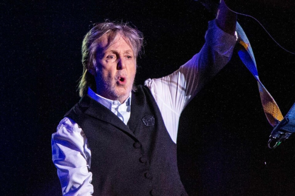 Paul McCartney fotografert under Glastonbury Festival i fjor. Paul McCartney fotografert under Glastonbury Festival i fjor. Foto: AP
