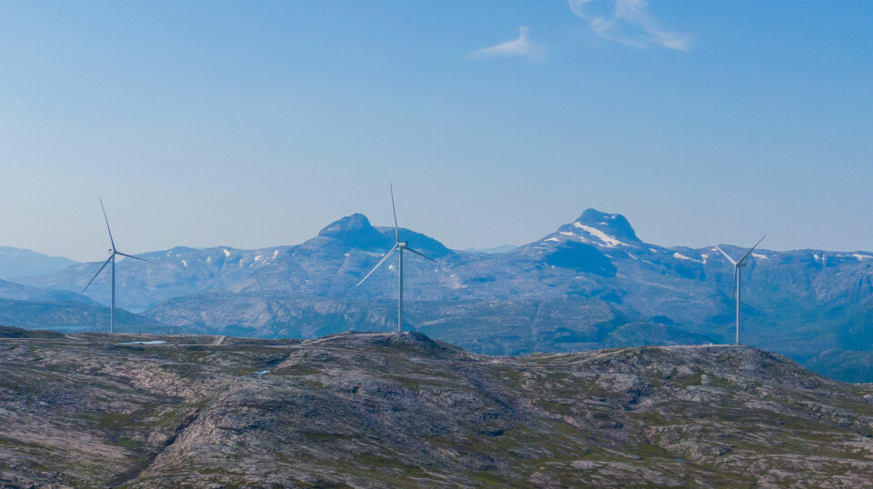 Det bygges opp til nok en strid mellom vindkraftindustrien og beitenæringen. Denne gang ved Øyfjellet i Vefsn kommune i Nordland. Det bygges opp til nok en strid mellom vindkraftindustrien og beitenæringen. Denne gang ved Øyfjellet i Vefsn kommune i Nordland.