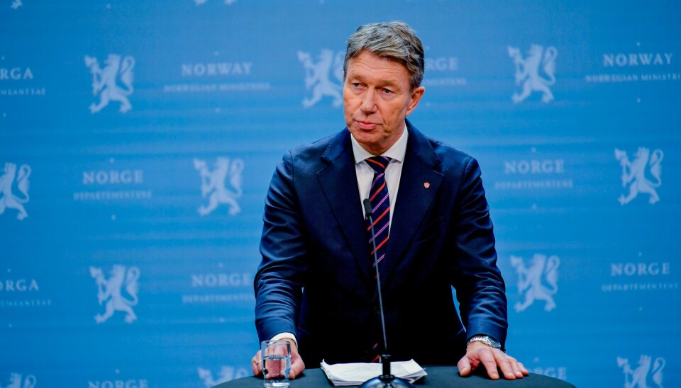 Olje- og energiminister Terje Aasland vil åpne norsk sokkel for mineralvirksomhet. Olje- og energiminister Terje Aasland opplyser at fem selskaper har søkt om CO2-lagring i Nordsjøen. Foto: Rodrigo Freitas / NTB