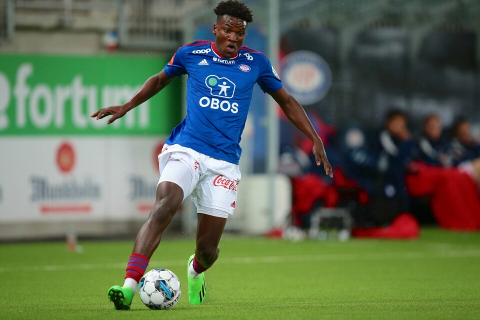Seedy Jatta scoret to ganger for Norge U20 mot Romania mandag Vålerengas Seedy Jatta spilte en god kamp mot Raufoss. 19-åringen scoret VIFs første mål. Foto: Christoffer Andersen / NTB