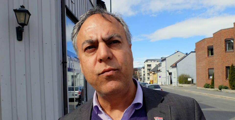 Stolt av Norge: – Jeg er stolt av hvordan Norge sto sammen med kjærlighet og samhold etter 22. juli, sier Bijan Gharahkhani. Han mener datoen burde være en offisiell fridag. FOTO: KATRINE STRØM Stolt av Norge: – Jeg er stolt av hvordan Norge sto sammen med kjærlighet og samhold etter 22. juli, sier Bijan Gharahkhani. Han mener datoen burde være en offisiell fridag. FOTO: KATRINE STRØM