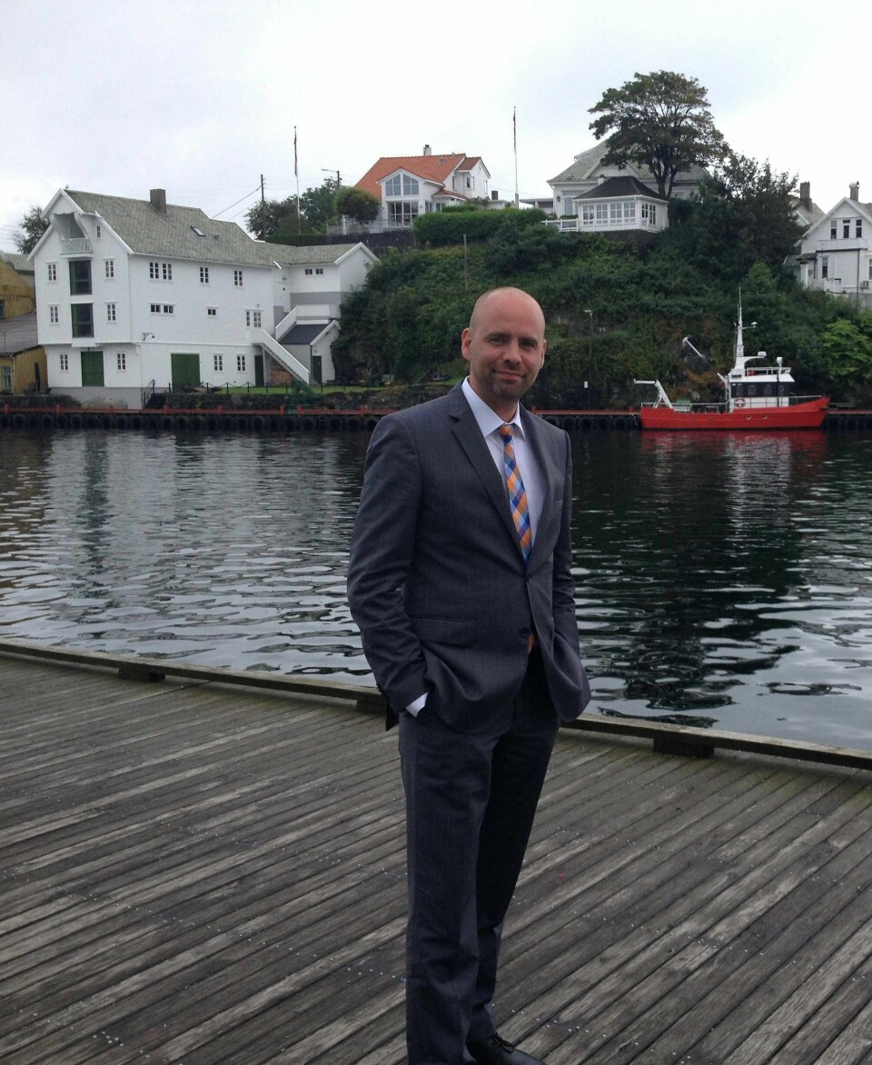 Arild Grande (Ap) er klar for kamp om film- politikken. Nå har Arbeiderpartiets medieutvalg kommet med sin innstilling til ny filmpolitikk, og Grande forteller at partiet skal vedta endelig versjon før jul. FOTO: BENTE R. GRAVKLEV