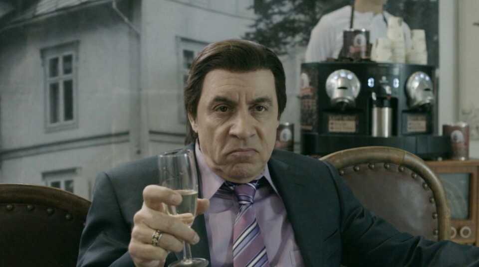 Netflix, NRK og Steven van Zandt hadde stor internasjonal suksess med humordramaet om gangsteren Frank Taglianos nye liv på Lillehammer i «Lilyhammer». Nå har serieskaperne Anne Bjørnstad og Eilif Skodvin en ny Netflix-serie på gang. Netflix, NRK og Steven Van Zandt hadde stor internasjonal suksess i rollen som Frank Taglianos nye liv på Lillehammer i «Lilyhammer». Nå har serieskaperne skaperne Anne Bjørnstad og Eilif Skodvin en ny Netflix-serie på gang.