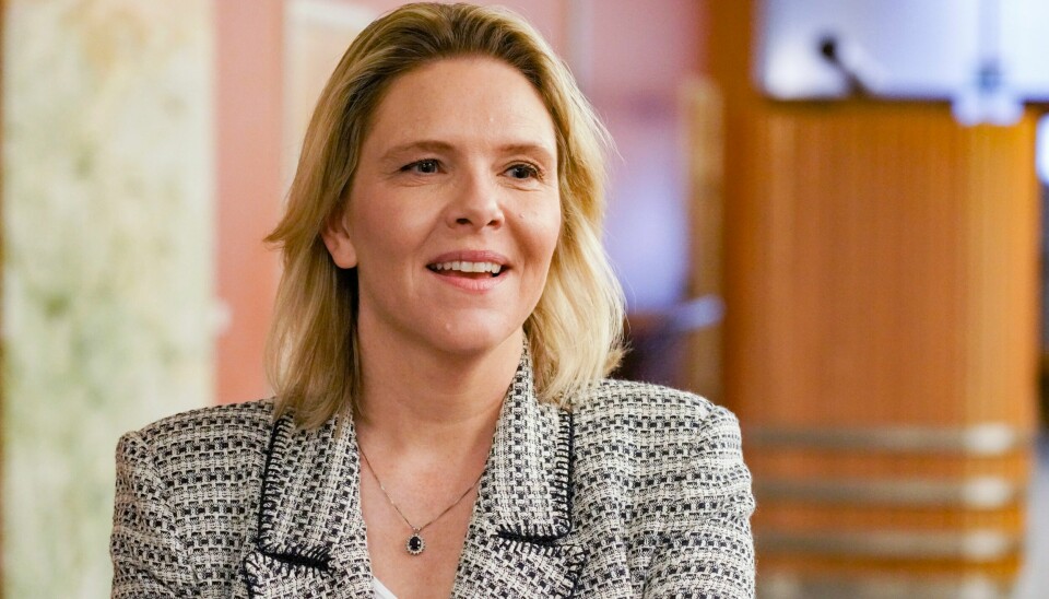 «Frp er mot særrettigheter, men selvsagt ikke det samiske folket. Det var jeg også klinkende klar på i talen min», skriver Sylvi Listhaug. Oslo 20220808. Sylvi Listhaug (Frp) før olje- og energiministerens orientering om strømsituasjonen .Foto: Ole Berg Rusten / NTB