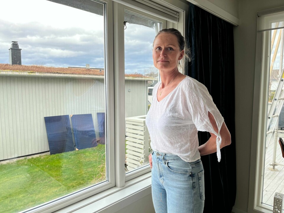 Silje Landa får i disse dager montert solcellepanel på hustaket, og hun håper dette vil komme godt med i familieøkonomien. Silje Landa får i disse dager montert solcellepanel på hustaket, og hun håper dette vil komme godt med i familieøkonomien.