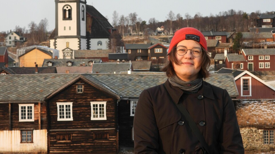 «Jeg er uenig i inntrykket om at høyrøstede stemmer dominerer transdebatten i Norge – dette er en import av en amerikansk vrangforestilling hvor debatten er betraktelig mer betent», skriver Ida Østby. Ida Østby er sentralstyremedlem i NTL Ung og transkvinne.
