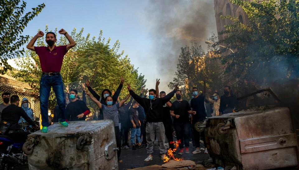 Over 500 mennesker skal være drept av iranske sikkerhetsstyrker siden det brøt ut omfattende protester mot regimet i landet sist høst. 68 av ofrene var mindreårige. Over 500 mennesker skal være drept av iranske sikkerhetsstyrker siden det brøt ut omfattende protester mot regimet i landet sist høst. 68 av ofrene var mindreårige. Foto: AP / NTB