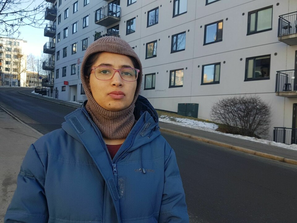 Shanzeh Humair er hjemmesykepleier og medlem av Grünerløkka Arbeiderparti. Shanzeh Humair er hjemmesykepleier og opprørt over at folk ikke besøker sine gamle slektninger.