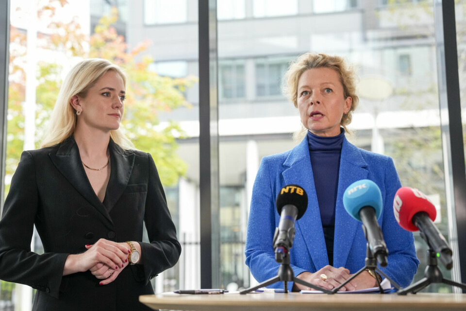 Justisminister Emilie Enger Mehl (Sp) og Hedvig Moe, assisterende PST-sjef under rapporten om ekstremisme og psykiske lidelser som ble lagt fram i september 2022. Justisminister Emilie Enger Mehl (Sp) og Hedvig Moe, assisterende PST-sjef under rapporten om ekstremisme og psykiske lidelser som ble lagt fram i september 2022.