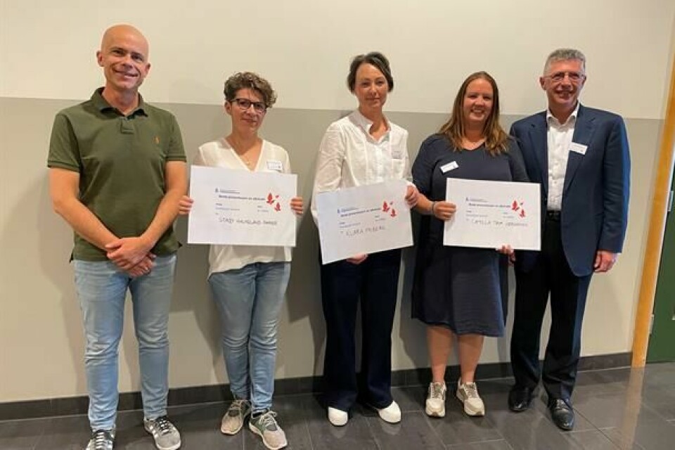 F.v. Lars-Petter Jelsness-Jørgensen, Stacey Haukeland- Parker, Mette Nikolaisen på vegne av Klara Friberg, Camilla Tøvik Jørgensen, og Waleed Ghanima. F.v. Lars-Petter Jelsness-Jørgensen, Stacey Haukeland- Parker, Mette Nikolaisen på vegne av Klara Friberg, Camilla Tøvik Jørgensen, og Waleed Ghanima.