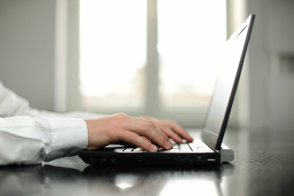 Clean desk-trenden uten faste plasser brer om seg. Clean desk-trenden uten faste plasser brer om seg.