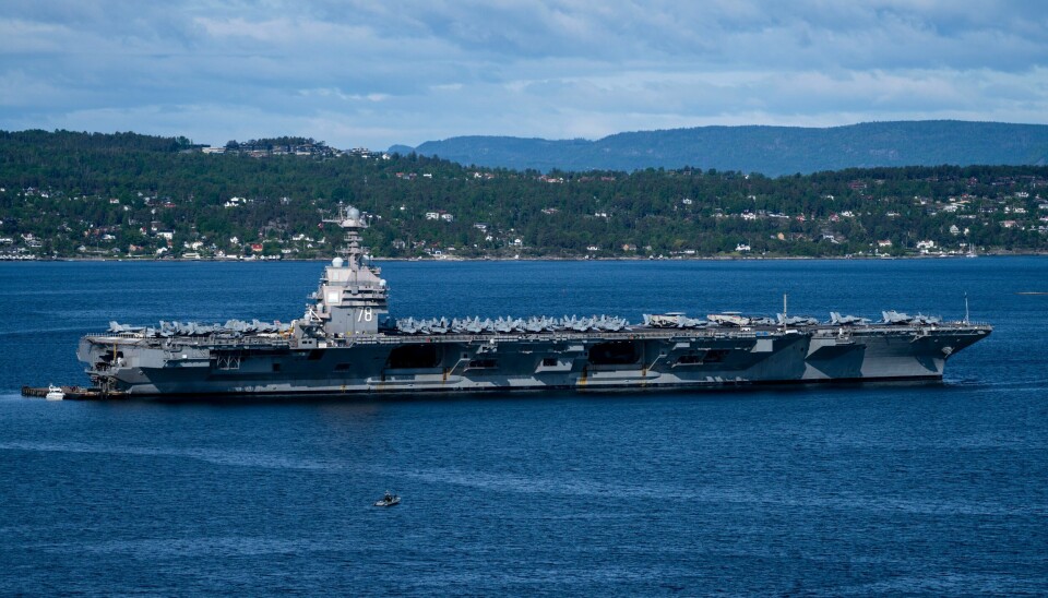 En person blir anmeldt etter å ha fløyet en drone for nært hangarskipet USS Gerald R. Ford. En person blir anmeldt etter å ha fløyet en drone for nært hangarskipet USS Gerald R. Ford. Foto: Cornelius Poppe / NTB