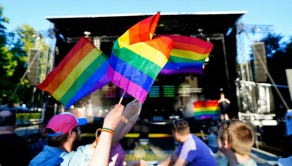Ingen av de nesten 8.000 personene som ble testet i forbindelse med Oslo Pride og Bislett Games, testet positivt. Bildet er fra åpningen av Oslo Pride. Åpningsshow i Pride Park i Spikersuppa under første dag av Oslo Pride onsdag. Årets Oslo Pride arrangeres både fysisk og digitalt. Foto: Håkon Mosvold Larsen / NTB