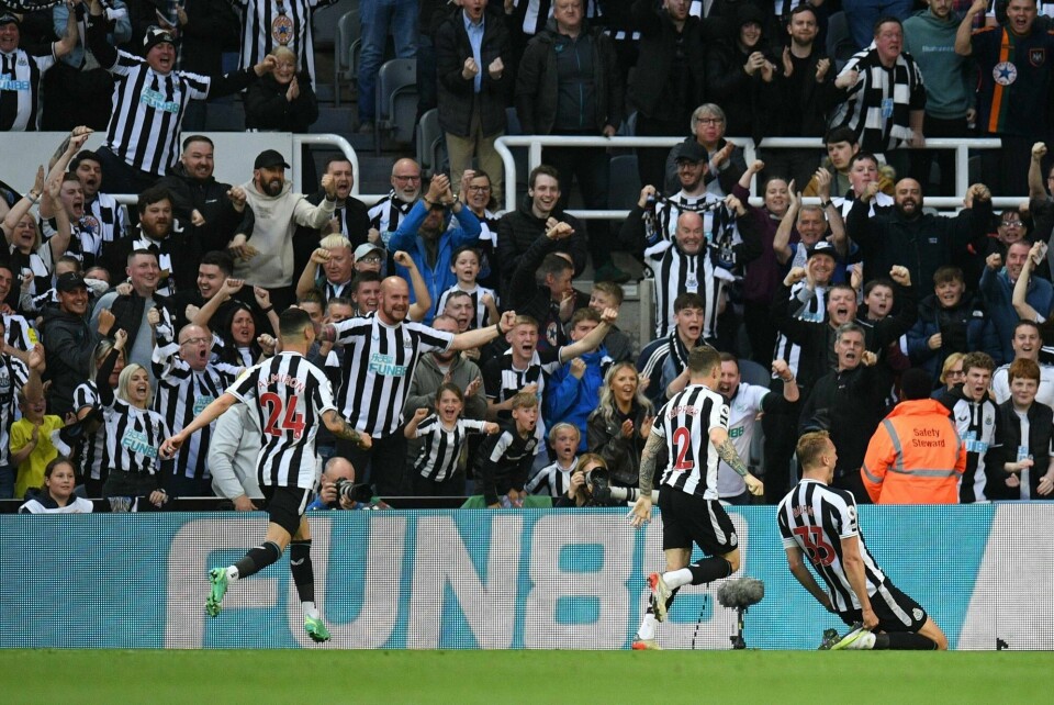Premier League-klubben Newcastle United er eid av det statlige saudiske fondet PIF. Fotballen er i ferd med å bli en lekegrind for oljerike nasjoner i Midtøsten, skriver Dagsavisen. Premier League-klubben Newcastle United er eid av det statlige saudiske fondet PIF. Fotballen er i ferd med å bli en lekegrind for oljerike nasjoner i Midtøsten, skriver Dagsavisen.