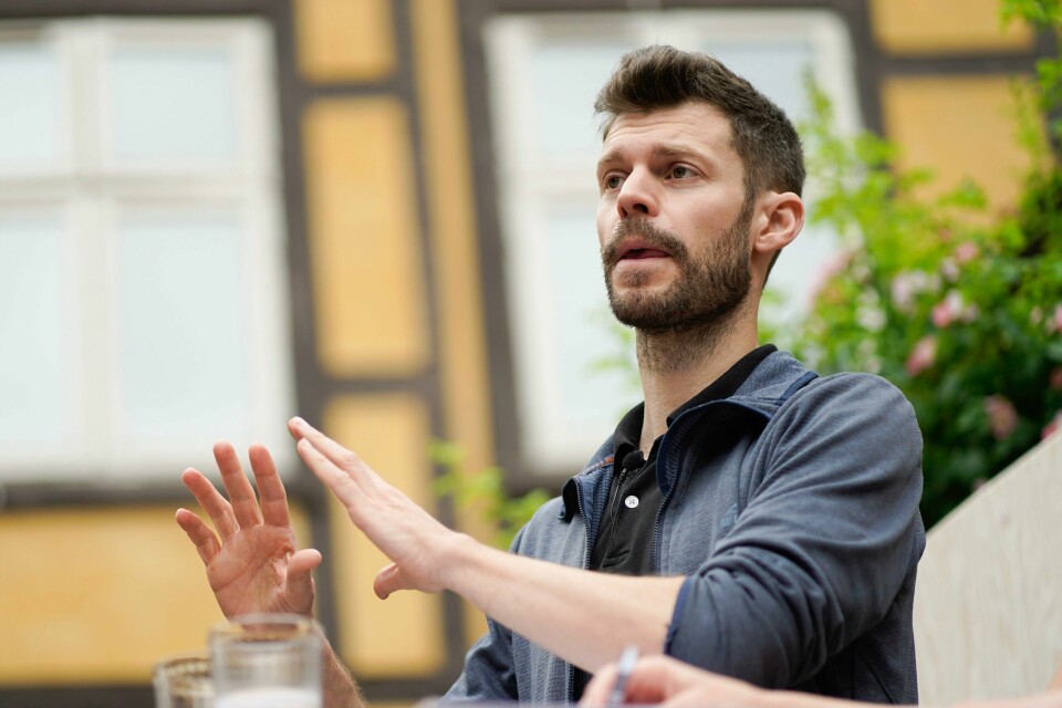 Rødt-leder Bjørnar Moxnes. Partileder Bjørnar Moxnes i Rødt under partiets sommerpressekonferanse på utestedet Folk i Oslo tirsdag formiddag.