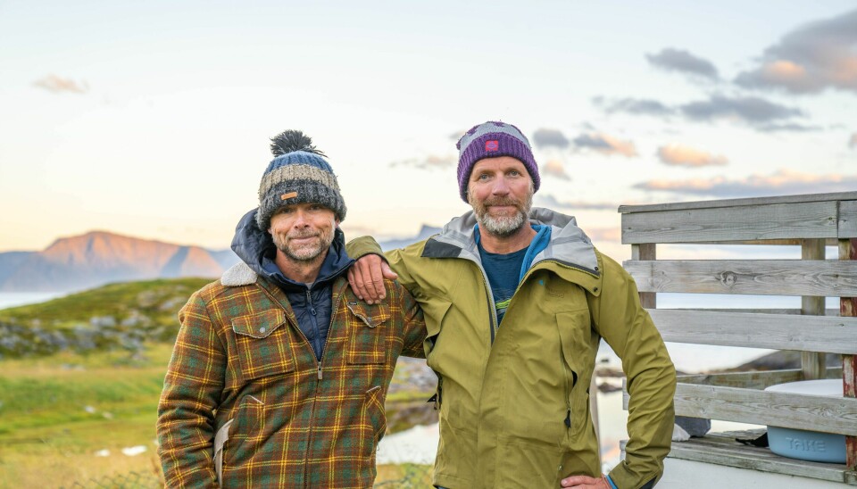 Sportsfiskere som fortsatt drømmer om å få napp: Lars Lenth og Bård Tufte Johansen skal prøve å få kveita på kroken i deres nye fisketur-program på NRK i høst. Sportsfiskere som fortsatt drømmer om å få napp: Lars Lenth og Bård Tufte Johansen skal prøve å få kveita på kroken i deres nye fisketur-program på NRK i høst.