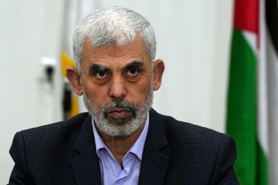 Israel forsøker å finne ut om Hamas-leder Yahya Sinwar bevisst har brutt kommunikasjonslinjene, eller om han er såret eller drept, ifølge den israelske avisa Haaretz. Bildet viser Hamas-leder Yahya Sinwar. Arkivfoto: Adel Hana / AP / NTB