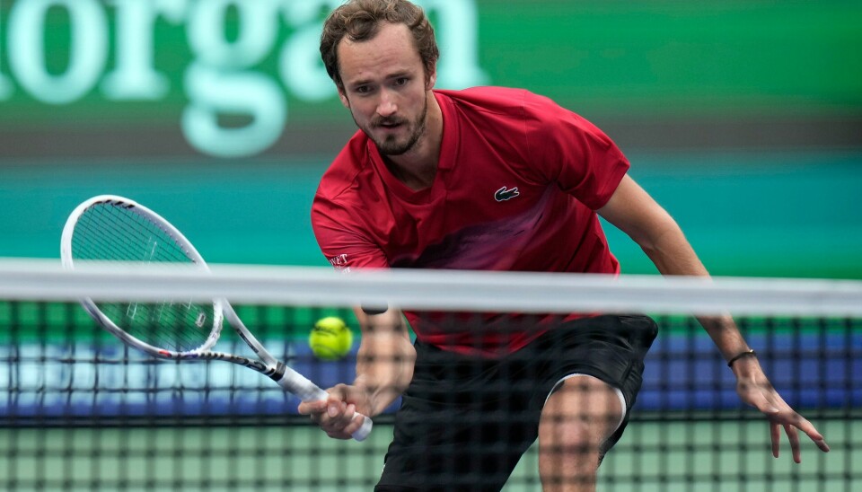Daniil Medvedev tjente over 14 millioner kroner i timen ved å delta i en oppvisningsturnering i Saudi-Arabia. Her fra en turnering i Shanghai. Daniil Medvedev tjente over 14 millioner kroner i timen ved å delta i en oppvisningsturnering i Saudi-Arabia. Her fra en turnering i Shanghai. Foto: Andy Wong / AP / NTB