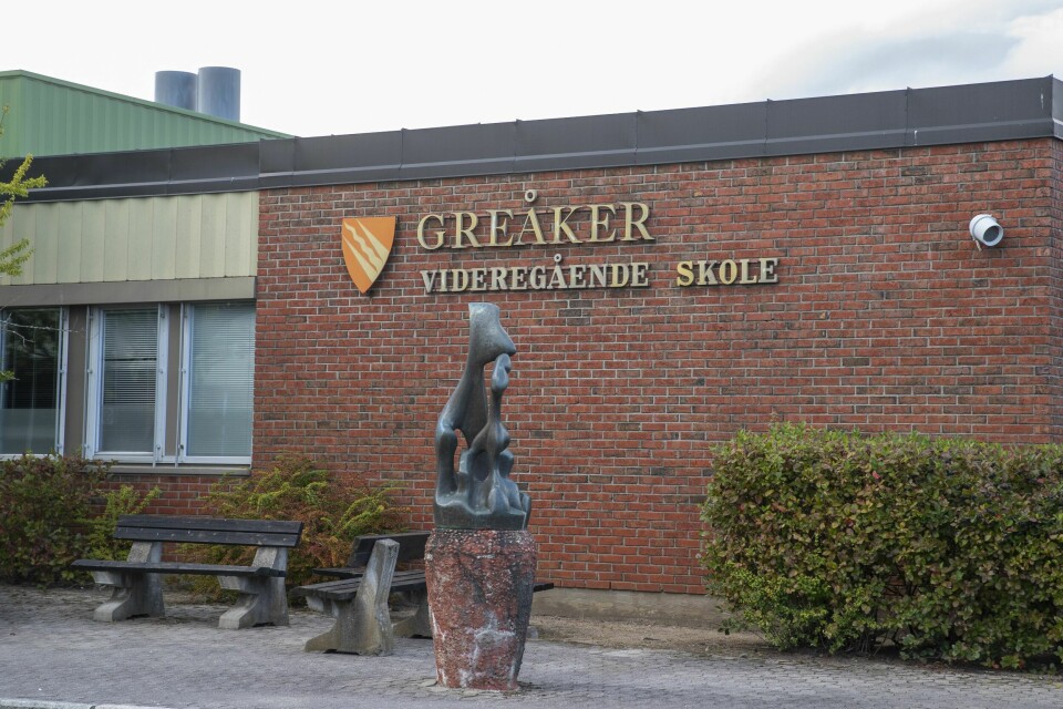 Greåker videregående skole i Sarpsborg er én av skolene som foreslås nedlagt av Østfold fylkeskommune. Over 40.000 søkere har fått plass ved videregående skoler i Viken fylkeskommune. Her er Greåker videregående skole i Sarpsborg. Foto: Terje Pedersen / NTB
