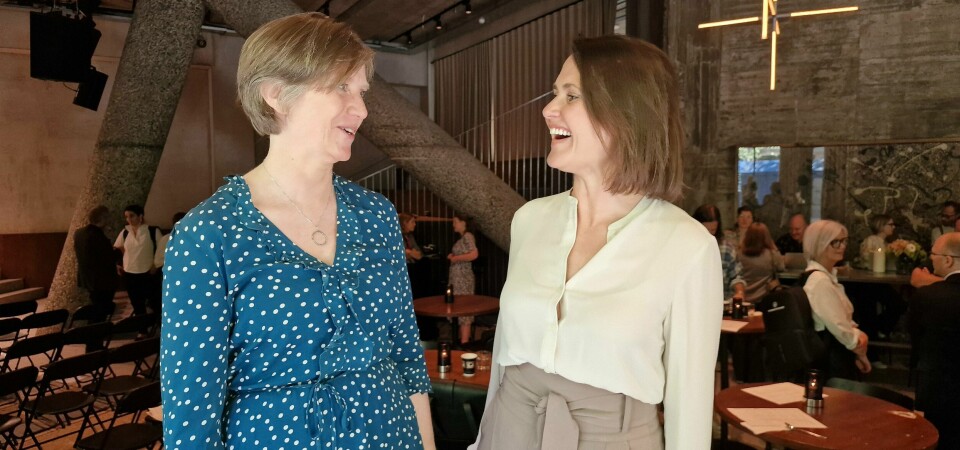 Barne- og familieminister Kjersti Toppe og kunnskapsminister Kari Nessa Nordtun vil ha en tryggere digital hverdag for barn og unge i Norge. Her under et innspillsmøte for å stake ut ny kurs for bruk av sosiale medier blant barn og unge i mai. Barne- og familieminister Kjersti Toppe og kunnskapsminister Kari Nessa Nordtun vil ha en tryggere digital hverdag for barn og unge i Norge. Her under et innspillsmøte for å stake ut ny kurs for bruk av sosiale medier blant barn og unge i mai.