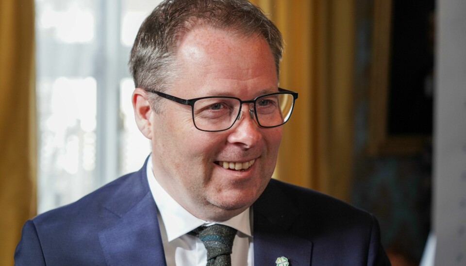 Forsvarsminister Bjørn Arild Gram (Sp) besøkte denne uka Ukraina. Forsvarsminister Bjørn Arild Gram (Sp) under signeringen av avtalen mellom den norske bedriften Ritek og den tyske produsenten KNDS Deutschland om montering av tyske stridsvogner i Norge. Foto: Ole Berg-Rusten / NTB