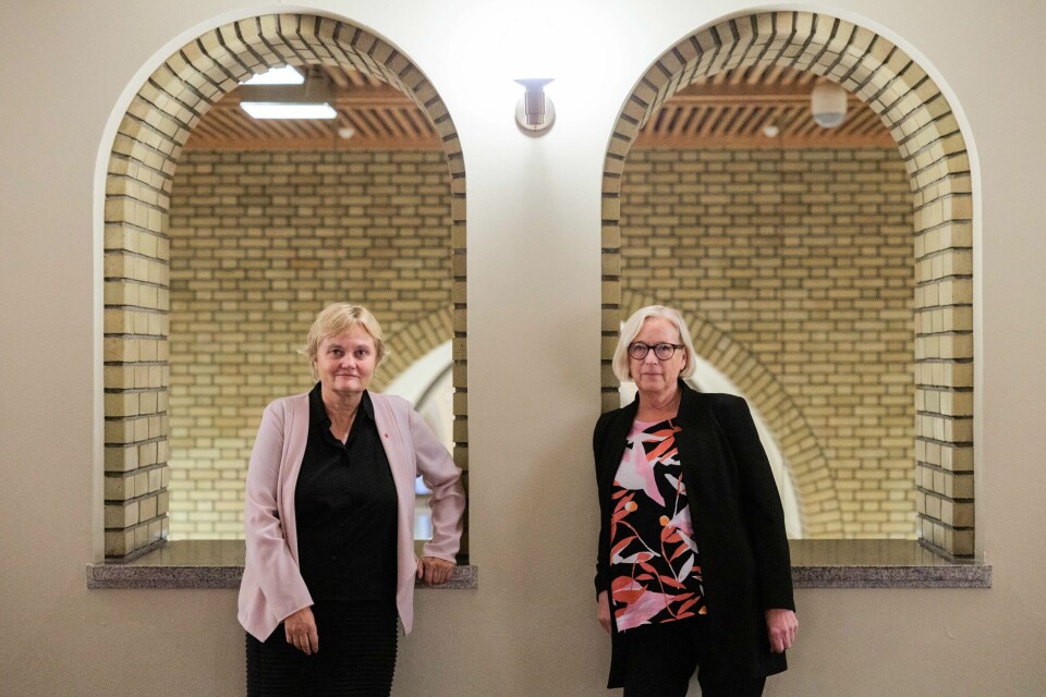 Høyre må komme med en plan for skattekuttene sine, mener de parlamentariske lederne Rigmor Aasrud (Ap) og Marit Arnstad (Sp) (t.h). Høyre må komme med en plan for skattekuttene sine, mener de parlamentariske lederne Rigmor Aasrud (Ap) og Marit Arnstad (Sp) (t.h).Foto: Jonas Been Henriksen / NTB