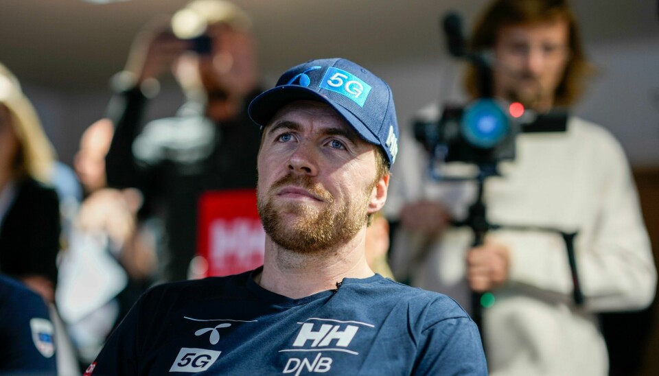 Aleksander Aamodt Kilde er på plass som tilskuer under verdenscupåpningen i Sölden. Aleksander Aamodt Kilde er på plass som tilskuer under verdenscupåpningen i Sölden.Foto: Cornelius Poppe / NTB