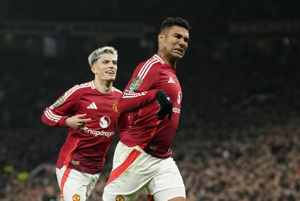Casemiro ga Manchester United ledelsen mot Leicester med en suser. Senere scoret han igjen, og det ble også mål på Alejandro Garnacho (t.v.). Casemiro ga Manchester United ledelsen mot Leicester med en suser. Senere scoret han igjen, og det ble også mål på Alejandro Garnacho (t.v.). Foto: Dave Thompson / AP / NTB